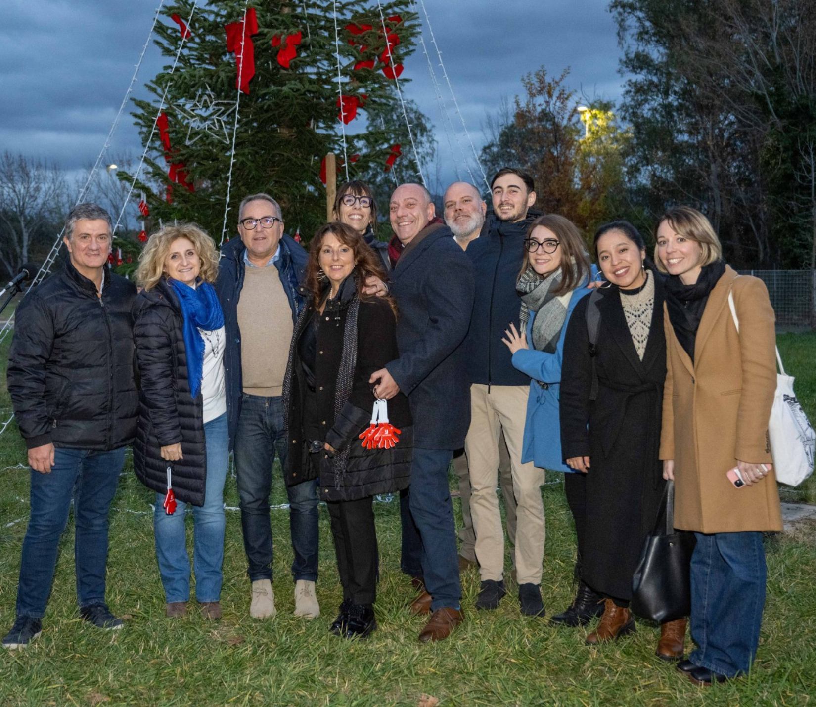 Natale 2023. La Comunità accademica di Roma Tor Vergata accende il suo albero. Insieme contro la violenza di genere